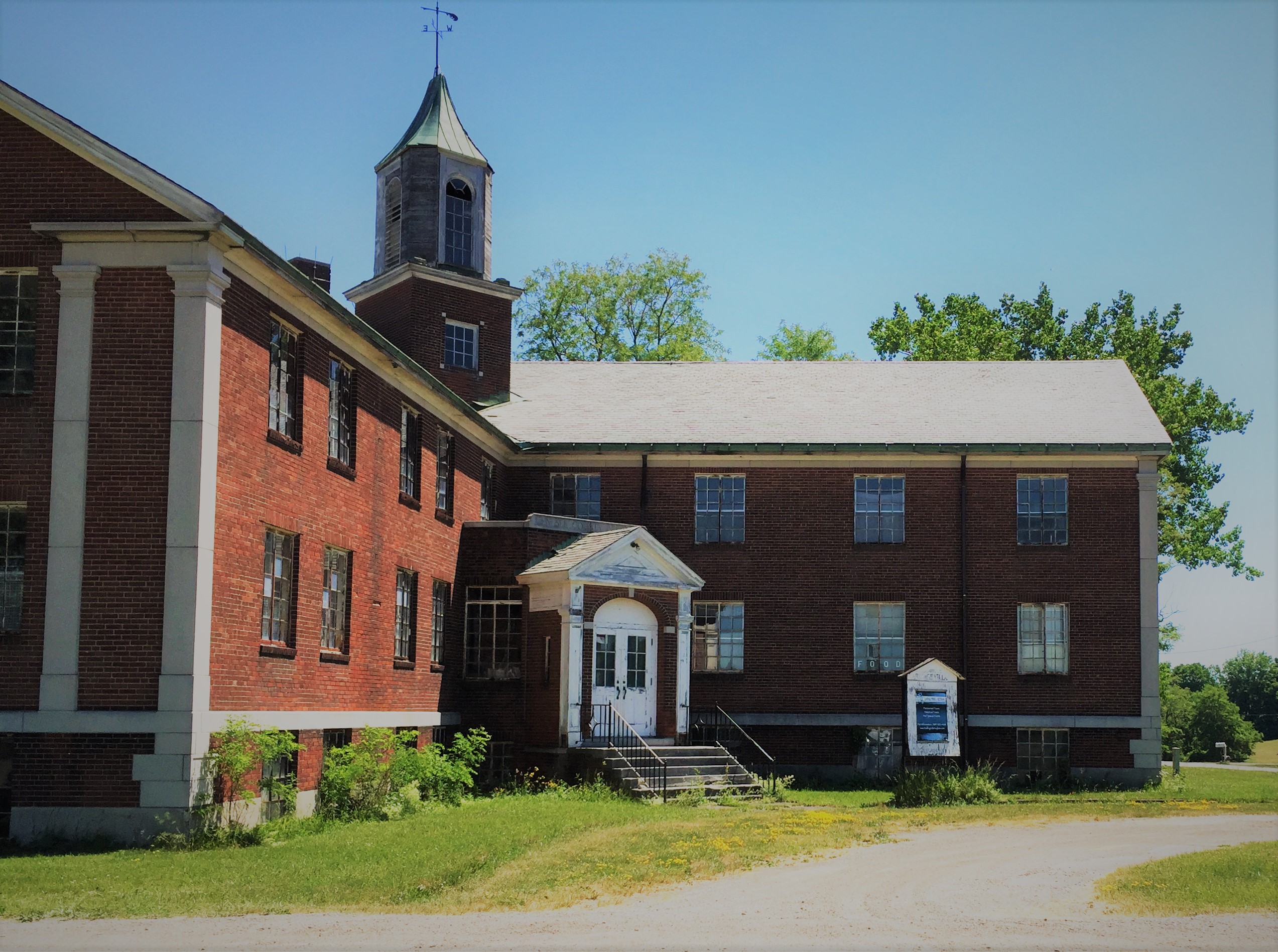 Ghost Tour Rolling Hills Asylum East Bethany NY